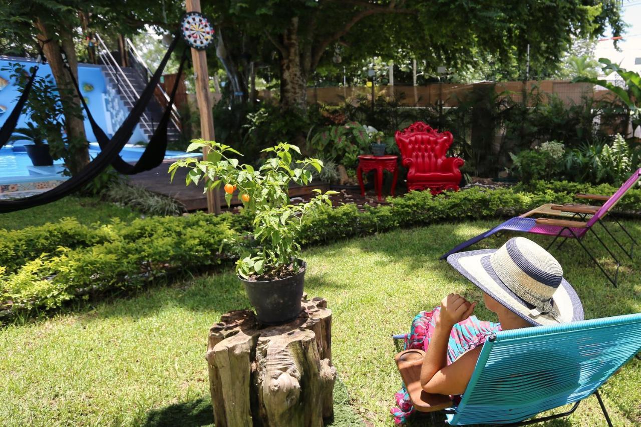 Hotel Casa Chukum Bacalar Exterior foto A backyard in the United States